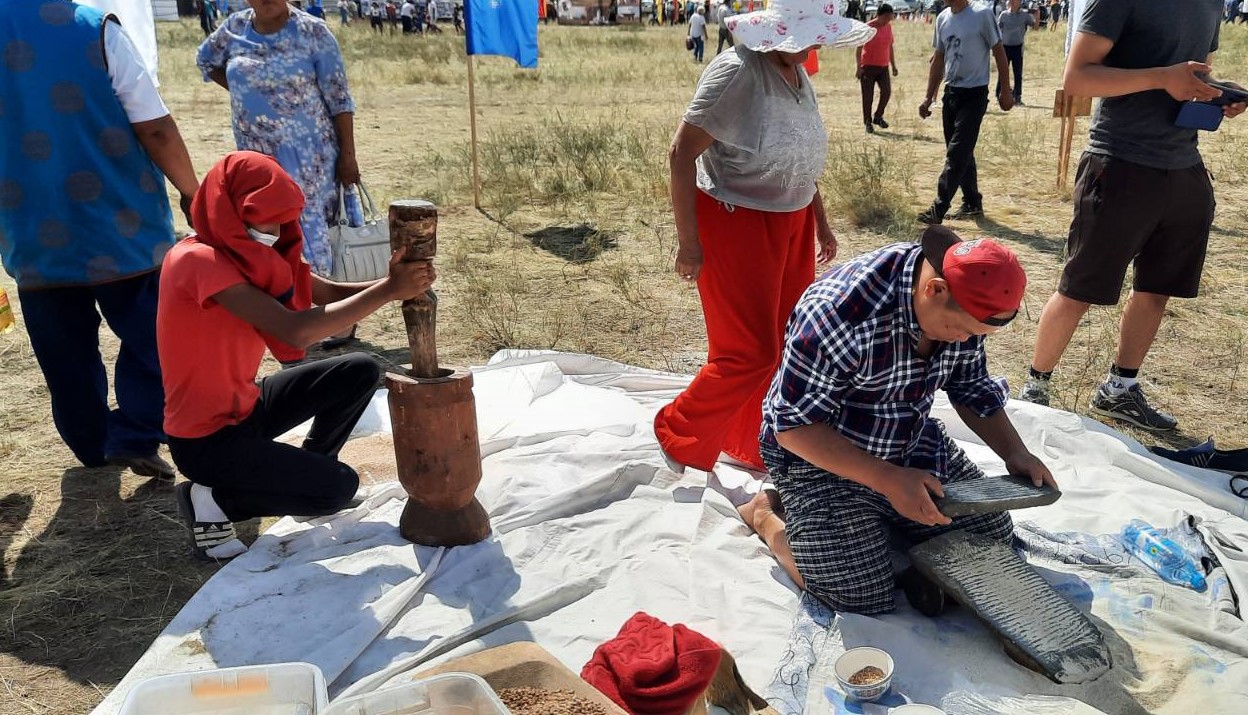 тувинские молочные продукты. тыва далган мука. тувинский далган. тыва далган. тыва далган.